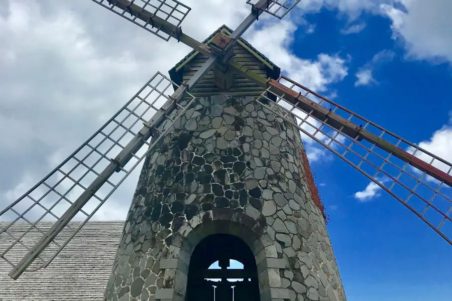 Les 12 Meilleurs Rhums de Martinique - Le fameux moulin Trois Rivières